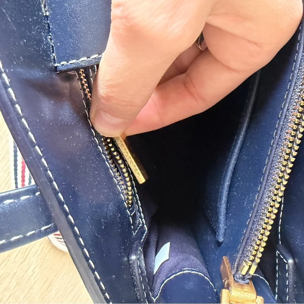 Tory Burch Walker Canvas 2way Bag